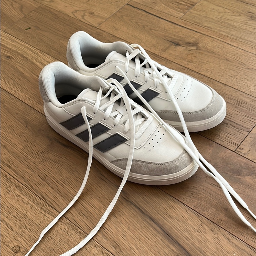 Adidas Men's White and Gray Sneakers